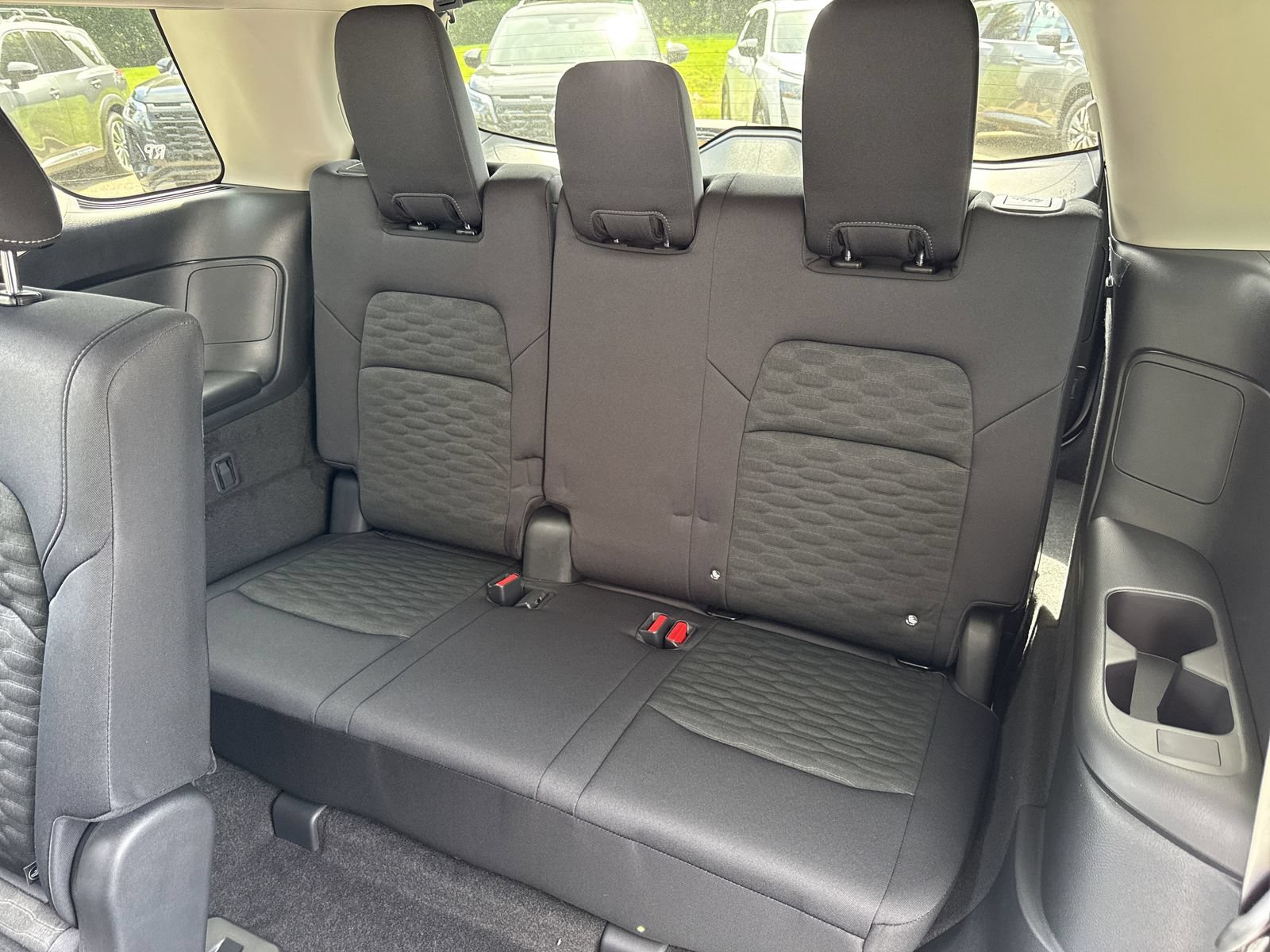 New 2026 Nissan Pathfinder SV w/ SV Premium Package FWD image 22