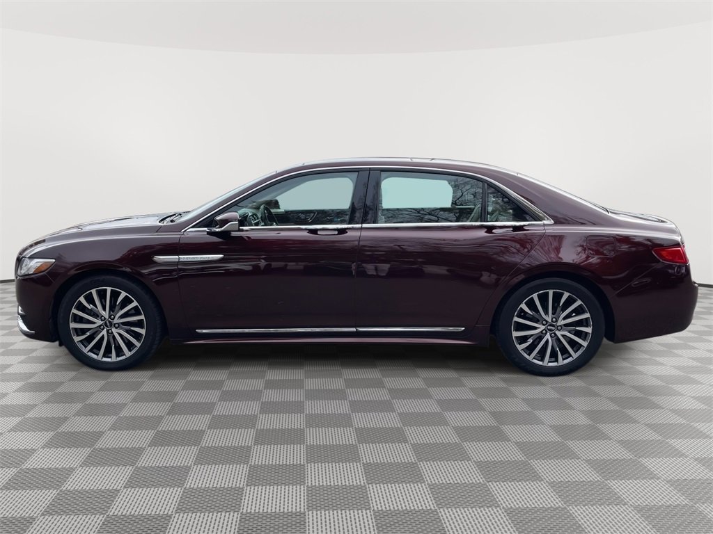 Used 2017 Lincoln Continental Select w/ Climate Package image 4