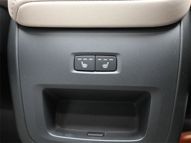 New 2026 Volvo XC60 B5 Plus w/ Protection Package Premier image 34