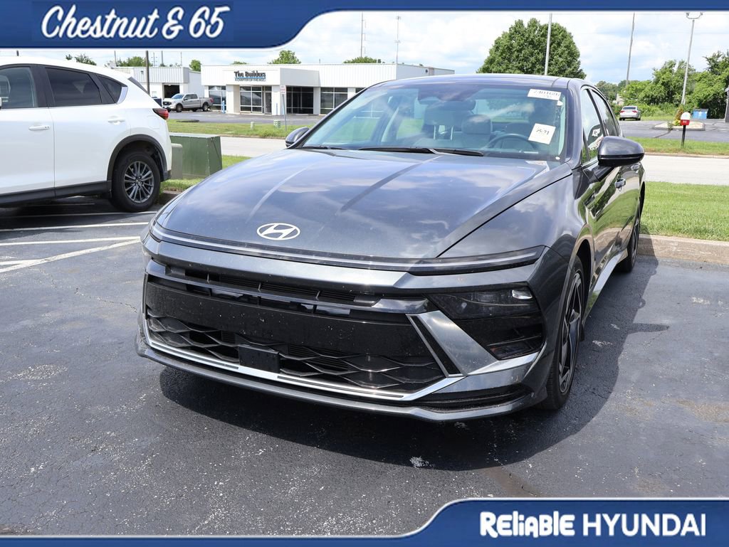 Used 2024 Hyundai Sonata SEL w/ Convenience Package FWD image 10