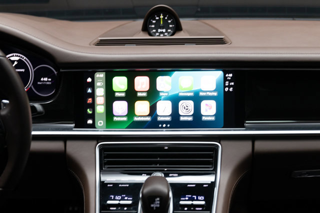 Used 2023 Porsche Panamera 4S Executive image 8