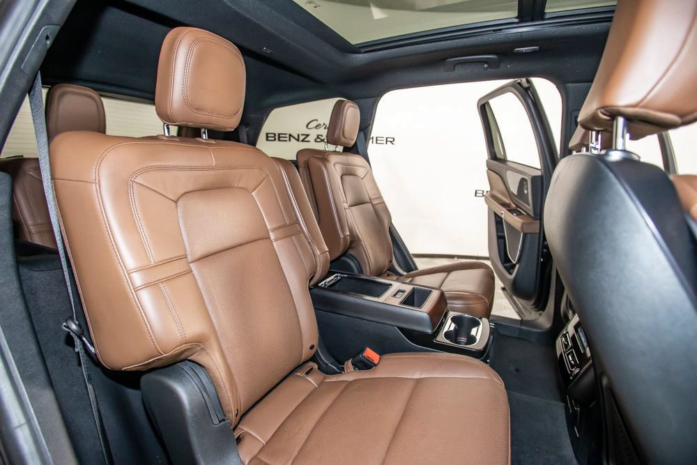 Used 2023 Lincoln Aviator Reserve w/ Equipment Group 201A AWD/4WD image 17