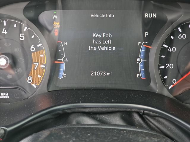 Used 2025 Jeep Compass Trailhawk image 17