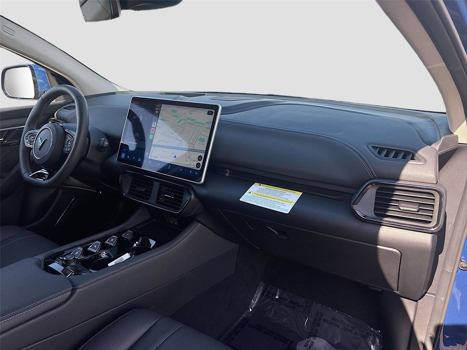 New 2025 VinFast VF 8 Eco image 29