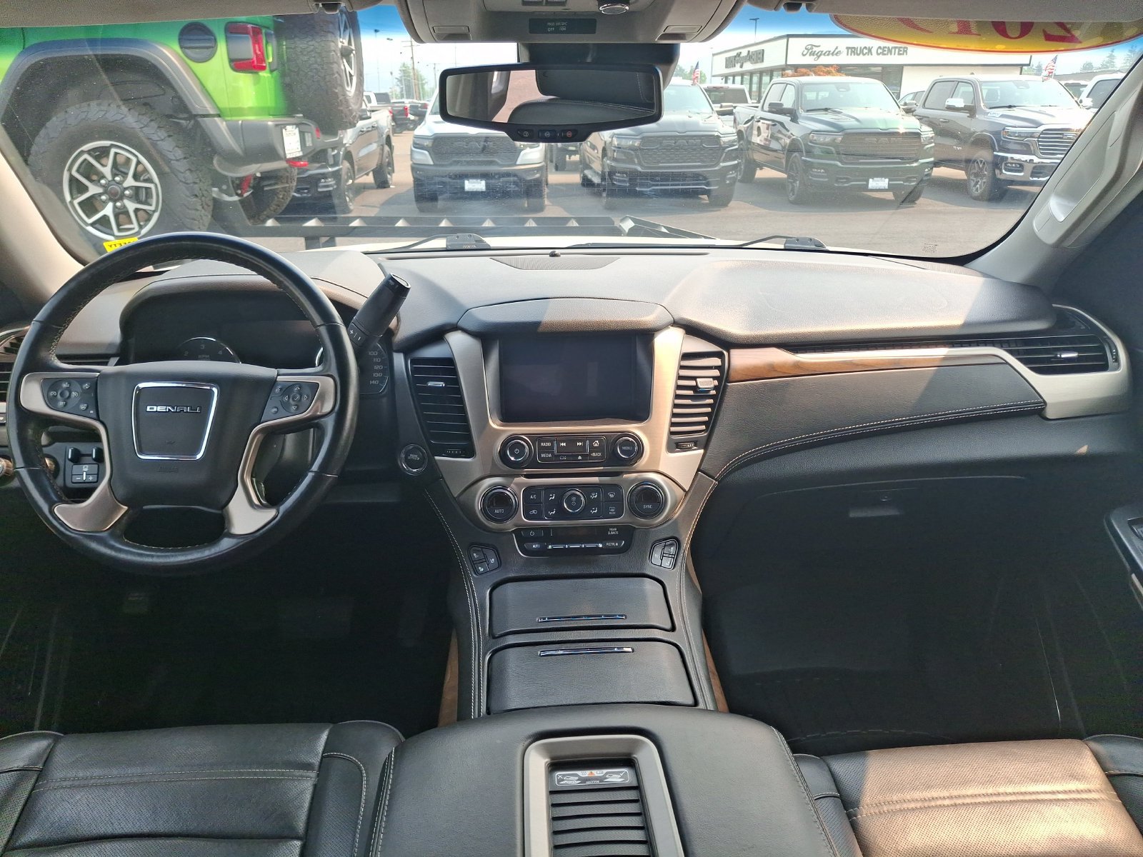 Used 2019 GMC Yukon Denali AWD/4WD image 10