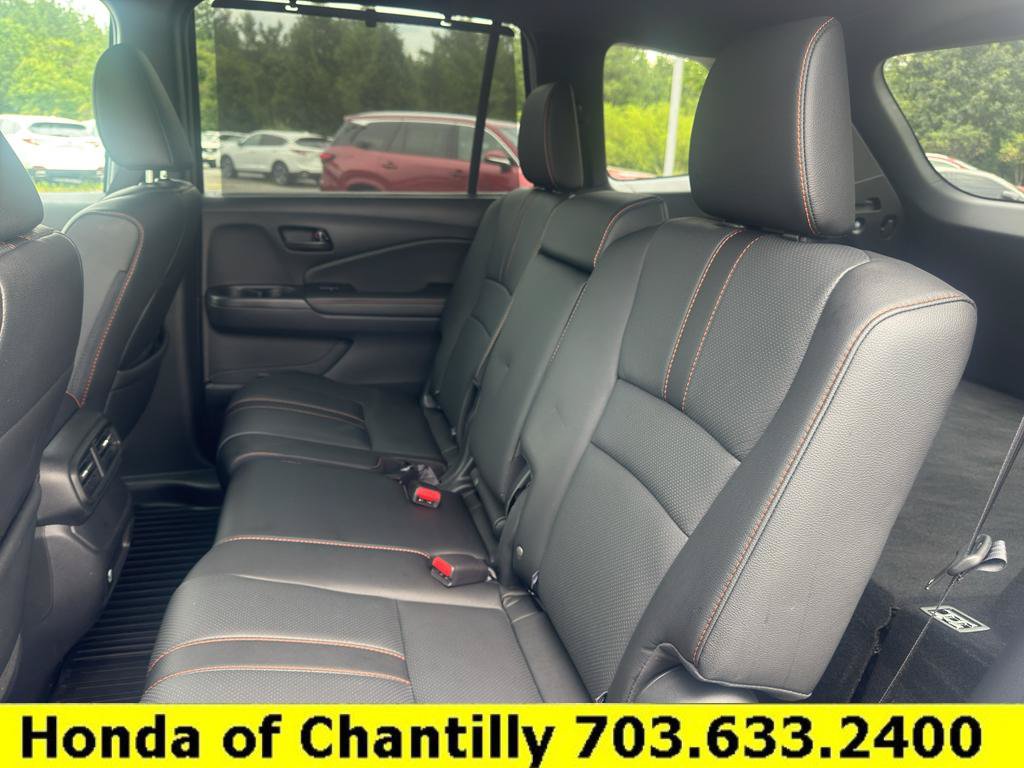 Certified 2025 Honda Passport TrailSport image 27