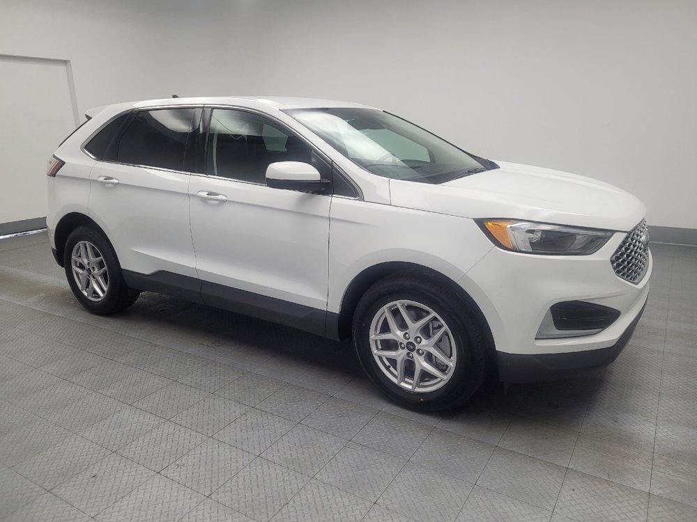 Used 2024 Ford Edge SEL image 11