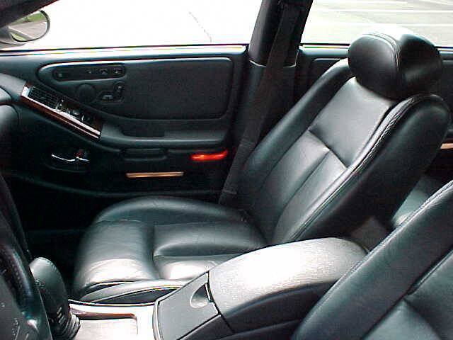 Used 1995 Oldsmobile Aurora FWD image 46