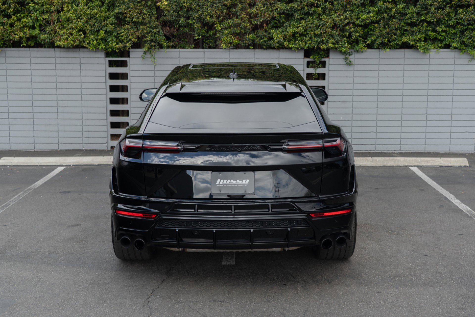 Used 2024 Lamborghini Urus S image 3