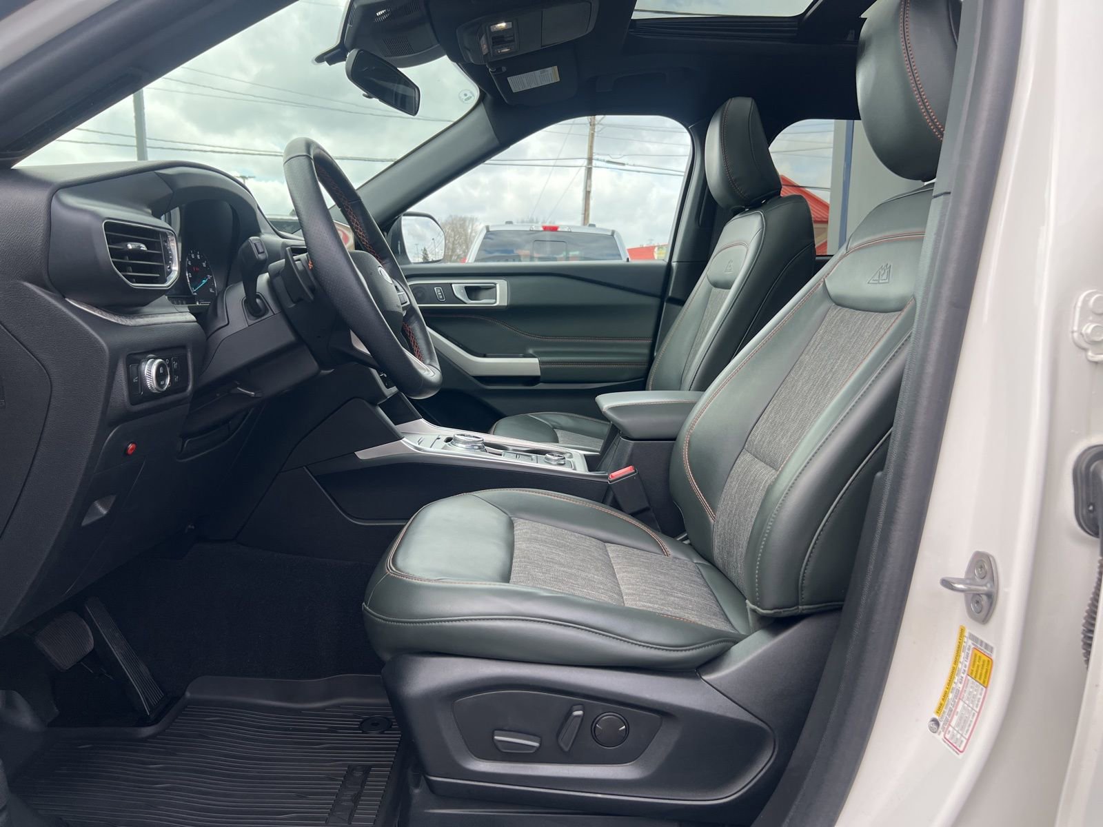 Used 2023 Ford Explorer Timberline AWD/4WD image 12