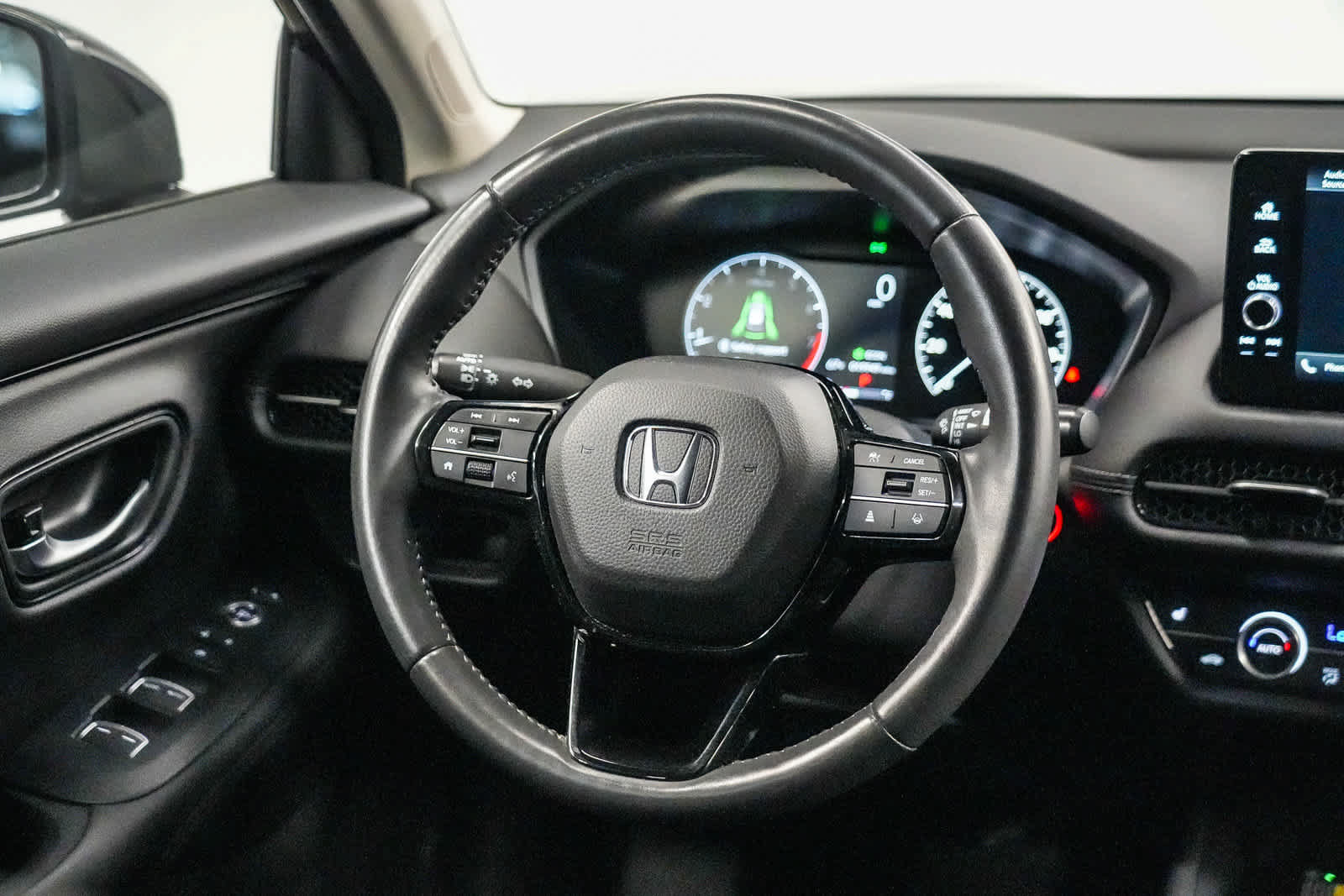 Used 2024 Honda HR-V EX-L image 15