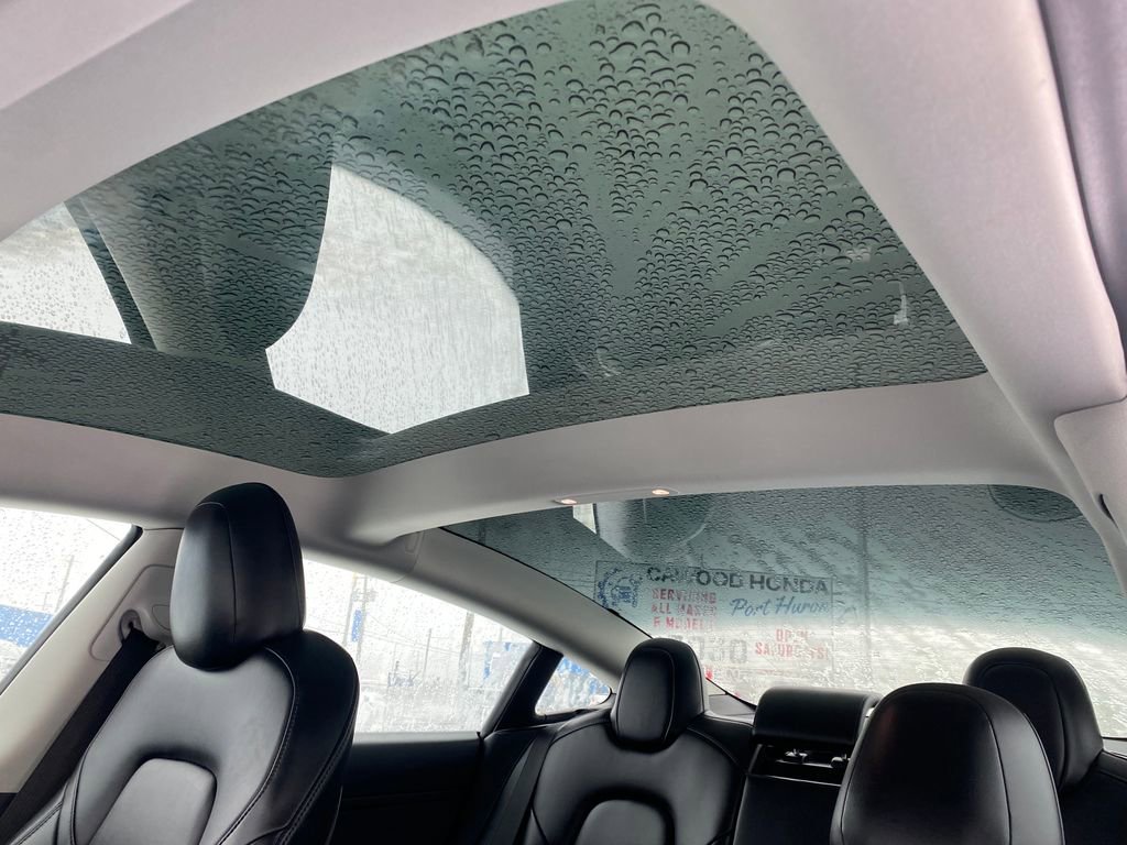 Used 2023 Tesla Model 3 Standard Range image 13