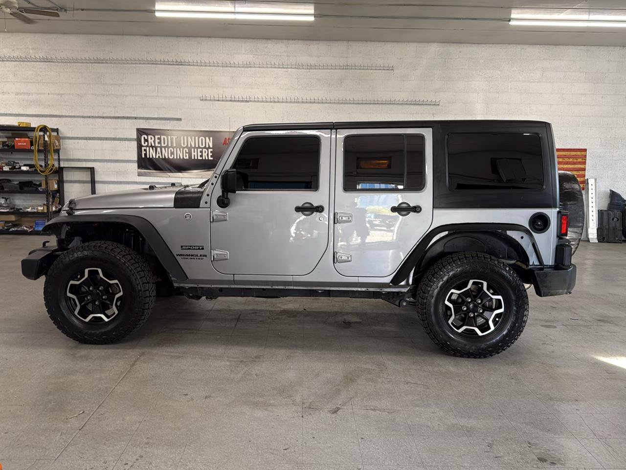 Used 2016 Jeep Wrangler Unlimited Sport w/ Quick Order Package 24S AWD/4WD image 92