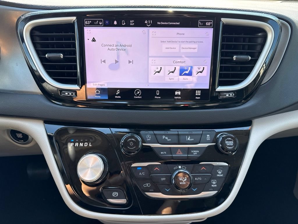 Used 2024 Chrysler Pacifica Touring-L FWD image 5