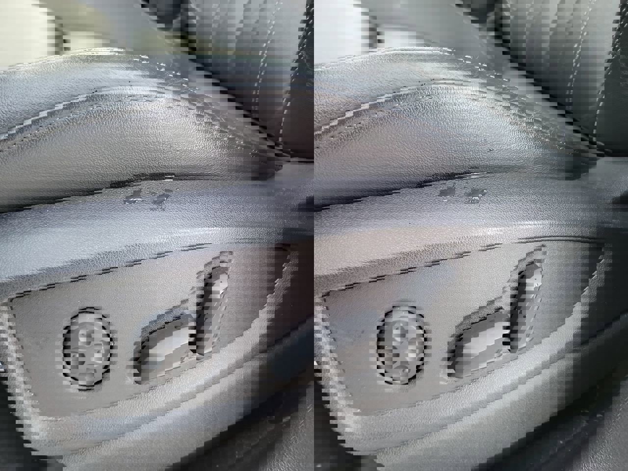 Used 2024 Audi Q5 2.0T Premium Plus image 12