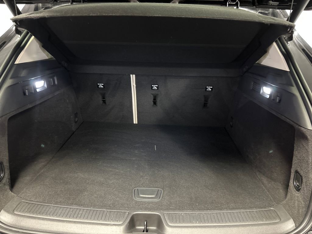 Used 2022 Buick Envision Avenir w/ Technology Package II image 25