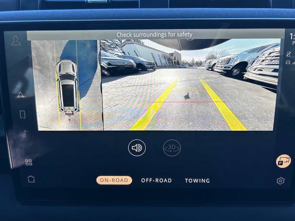 Used 2023 Land Rover Defender 130 X-Dynamic SE image 33