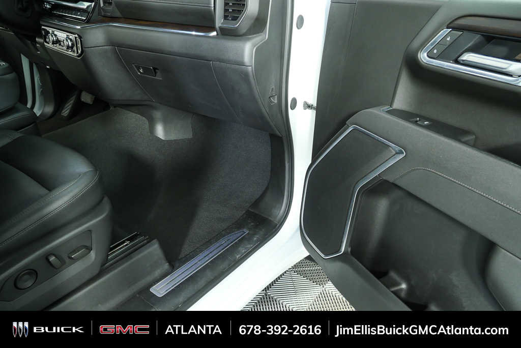 Used 2025 GMC Sierra 1500 SLT image 23