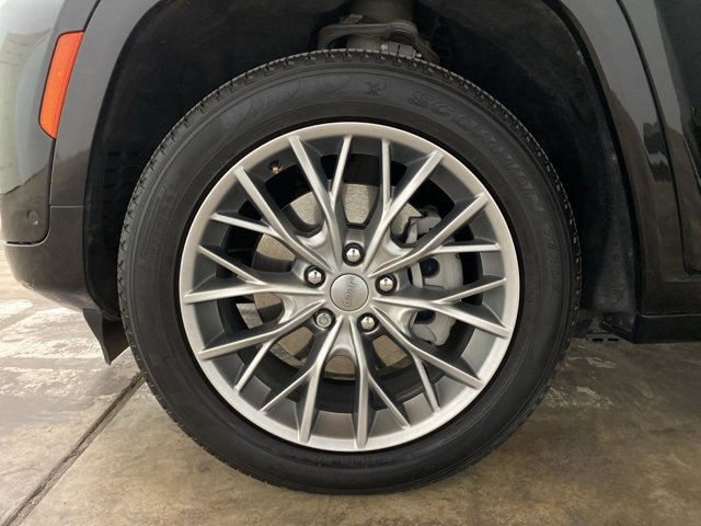 Used 2022 Jeep Grand Cherokee Summit image 28