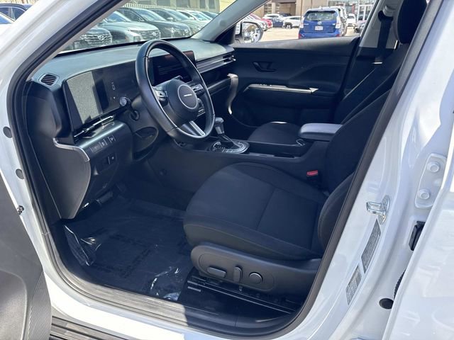 Certified 2025 Hyundai Kona SEL AWD/4WD image 17