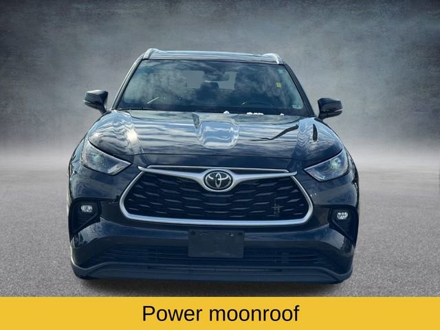 Used 2022 Toyota Highlander XLE image 9