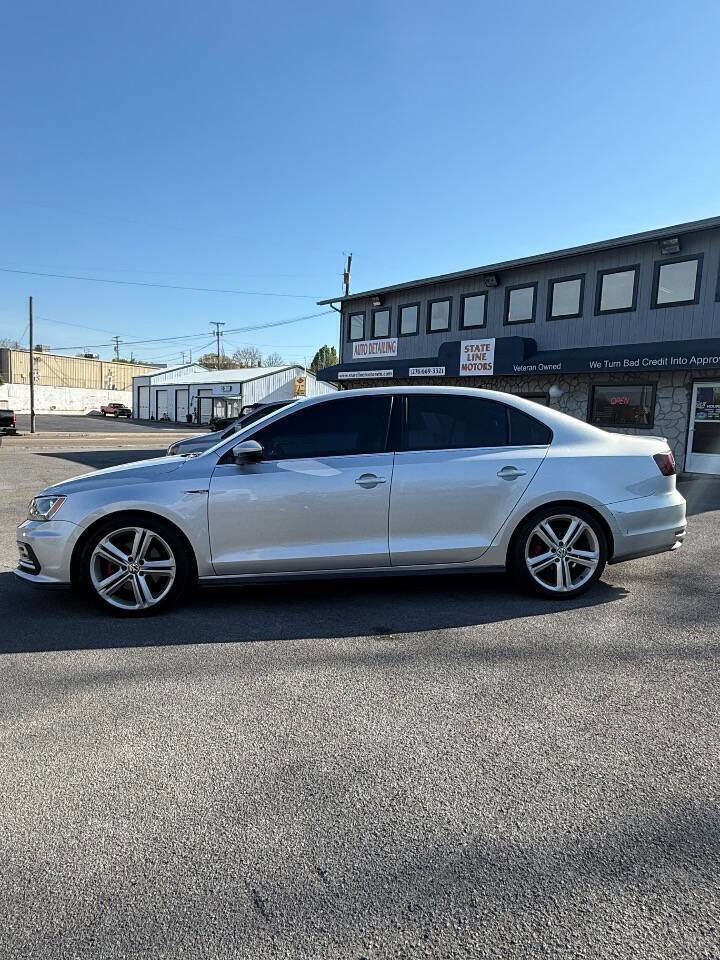 Used 2016 Volkswagen Jetta GLI SE image 2