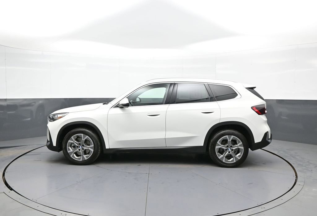 Used 2023 BMW X1 xDrive28i w/ Convenience Package AWD/4WD image 9