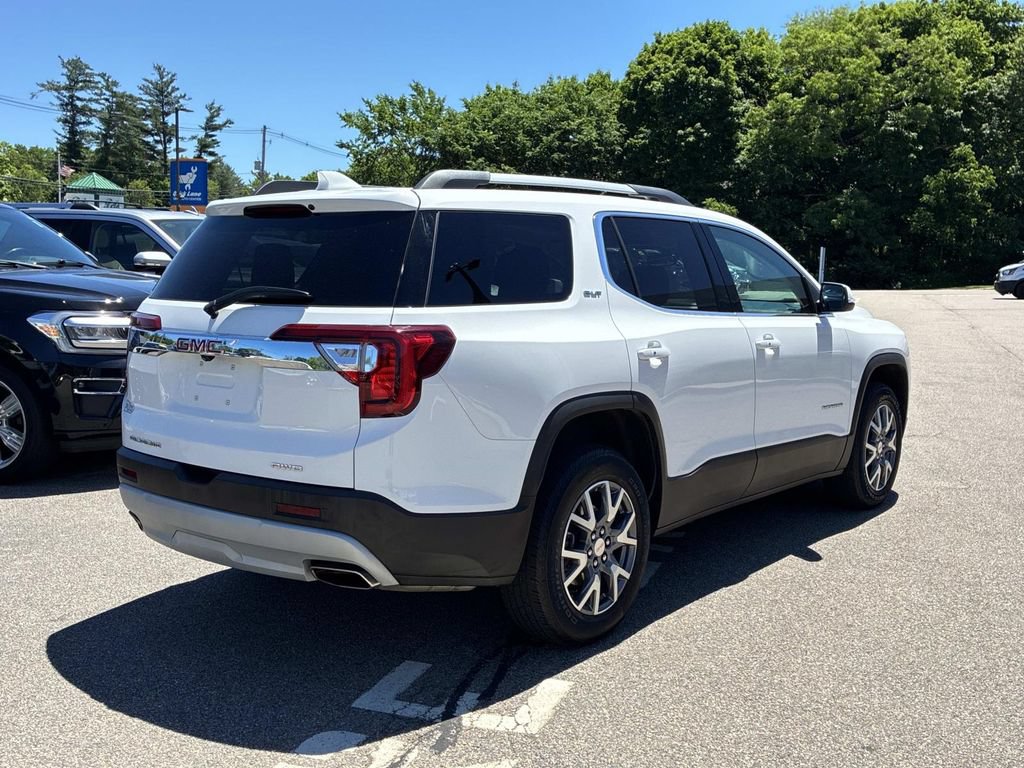 Used 2023 GMC Acadia SLT AWD/4WD image 7