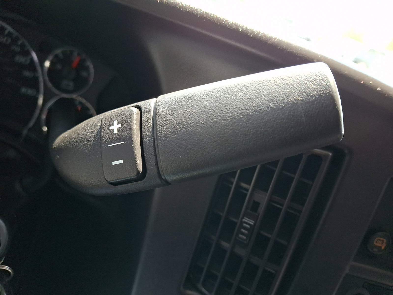 Used 2022 Chevrolet Express 2500 w/ Communications Package RWD image 14