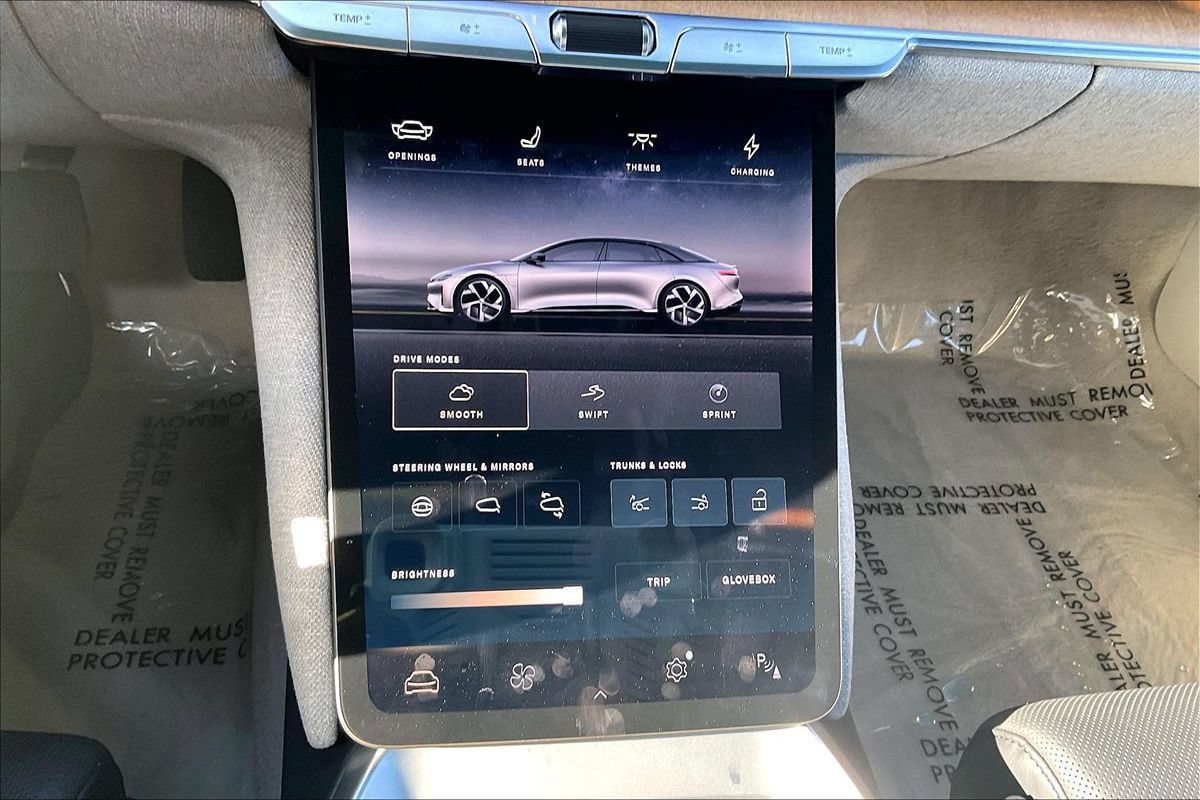 Used 2024 Lucid Air Touring AWD/4WD image 10