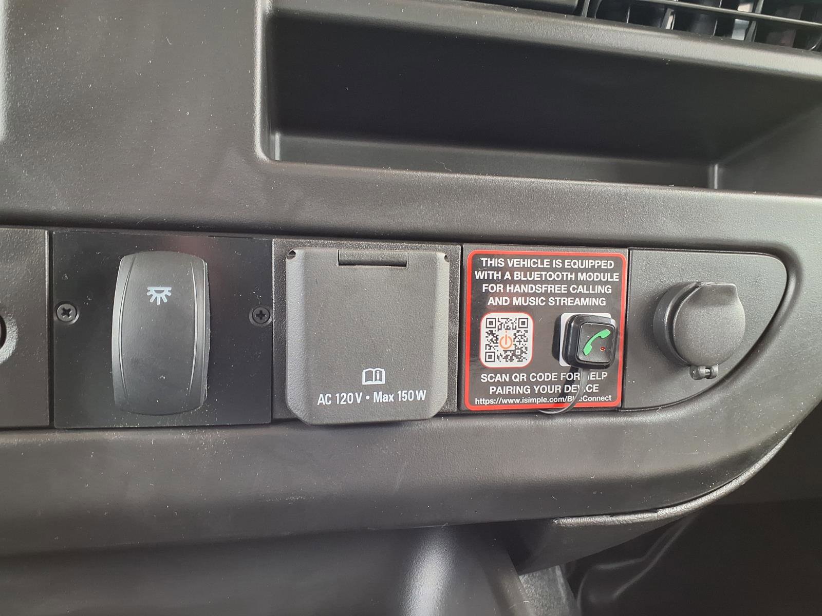 New 2026 GMC Savana 4500 w/ Power Convenience Package RWD image 10