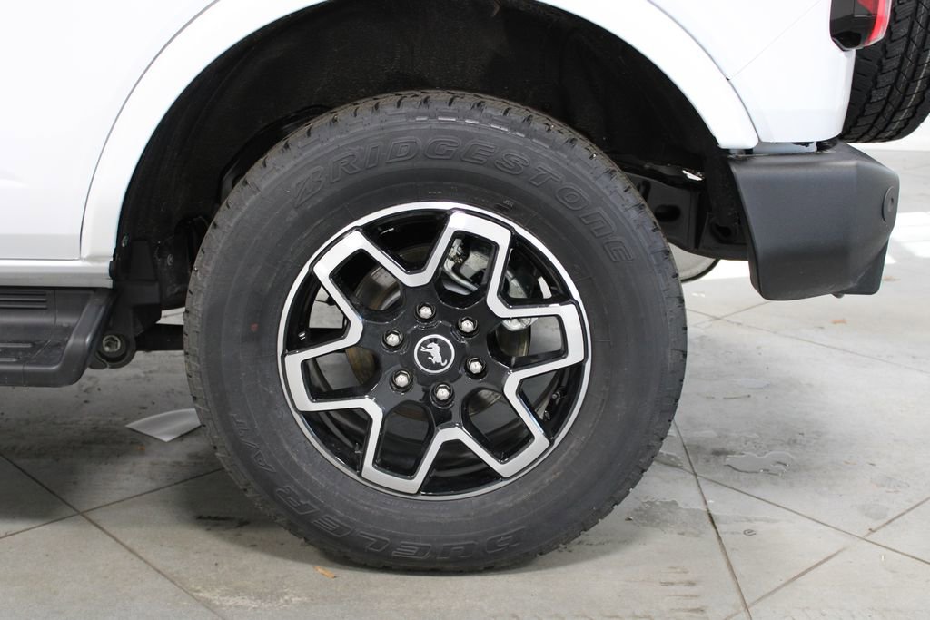 New 2025 Ford Bronco Outer Banks image 16