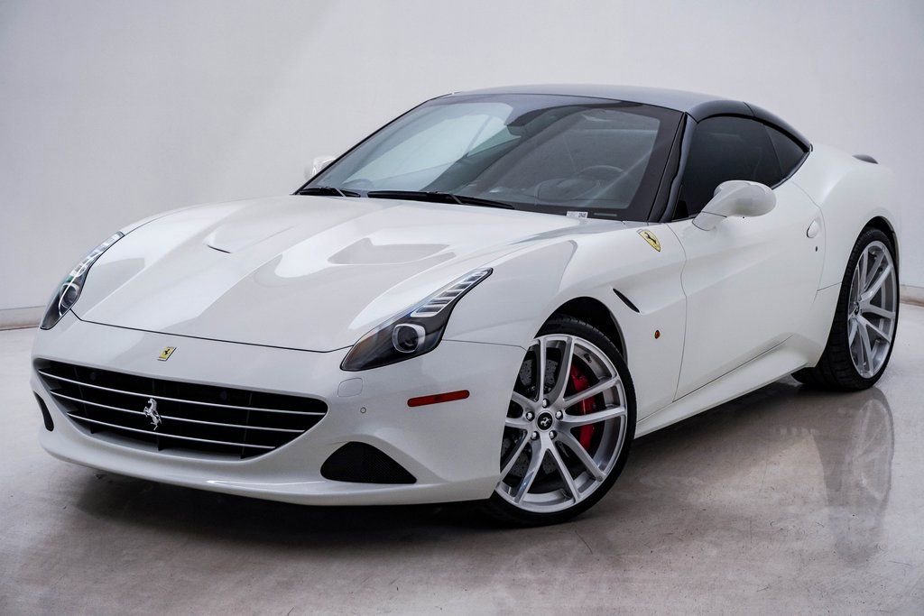 Used 2015 Ferrari California T image 8