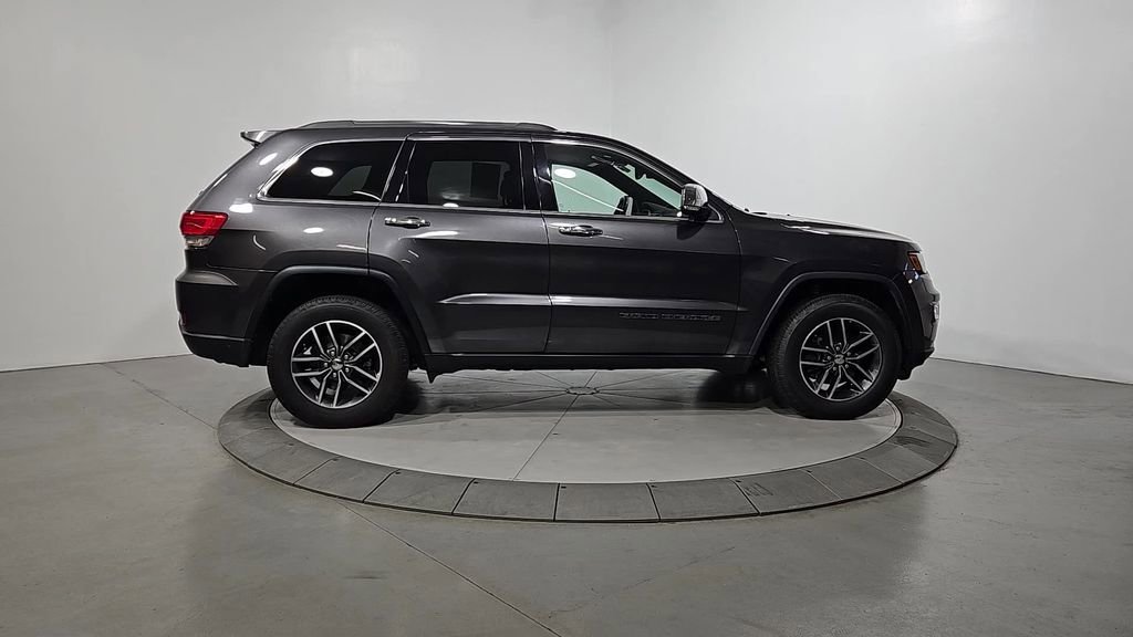Used 2017 Jeep Grand Cherokee Limited w/ Luxury Group II image 7