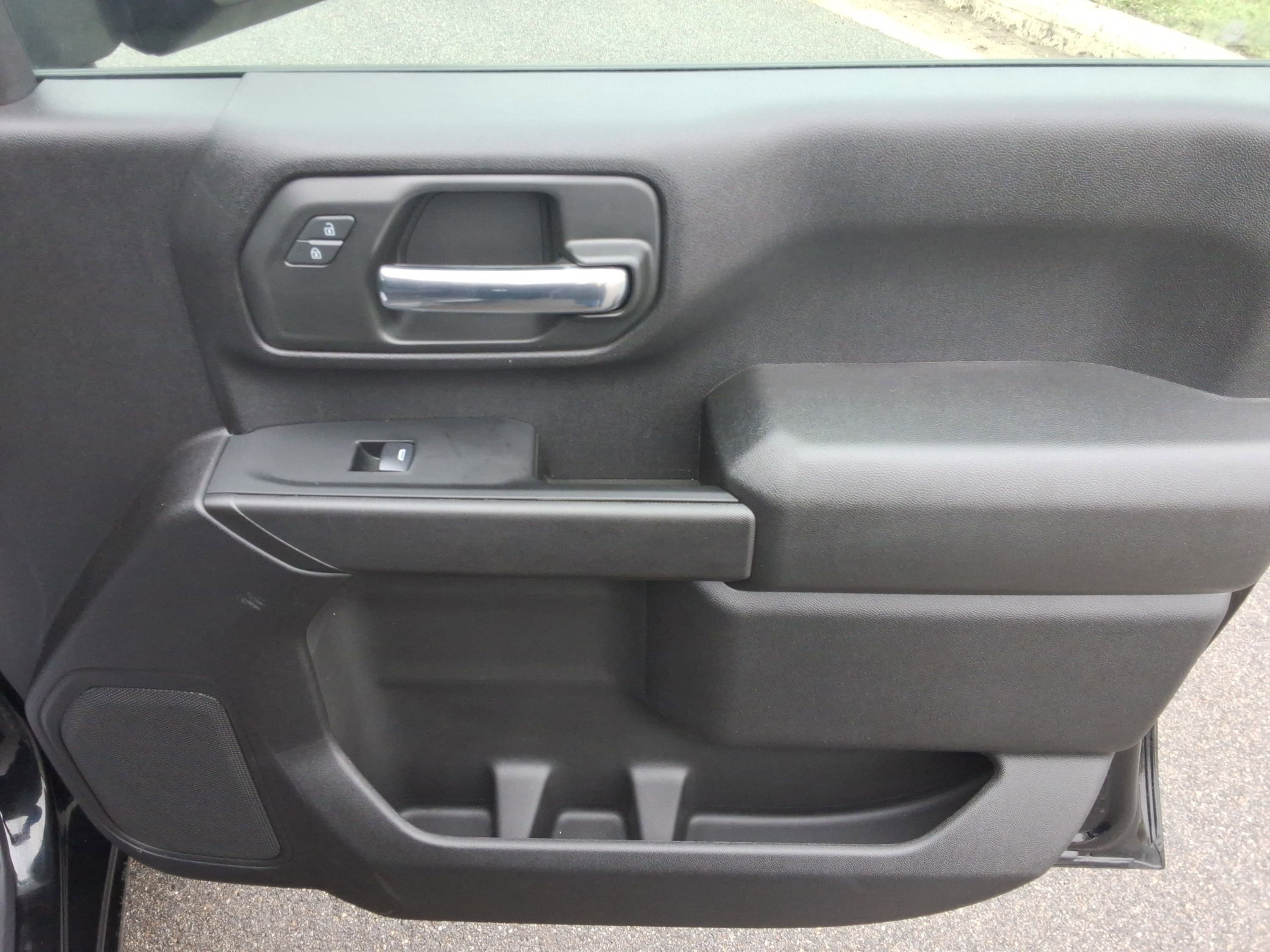 Used 2025 Chevrolet Silverado 2500 Custom w/ Custom Convenience Package image 23