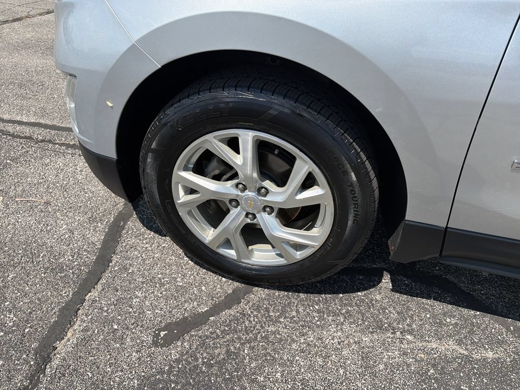 Used 2018 Chevrolet Equinox Premier AWD/4WD image 32