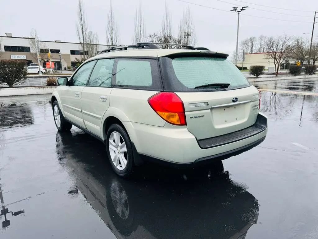 Used 2005 Subaru Outback 2.5XT Limited AWD/4WD image 3