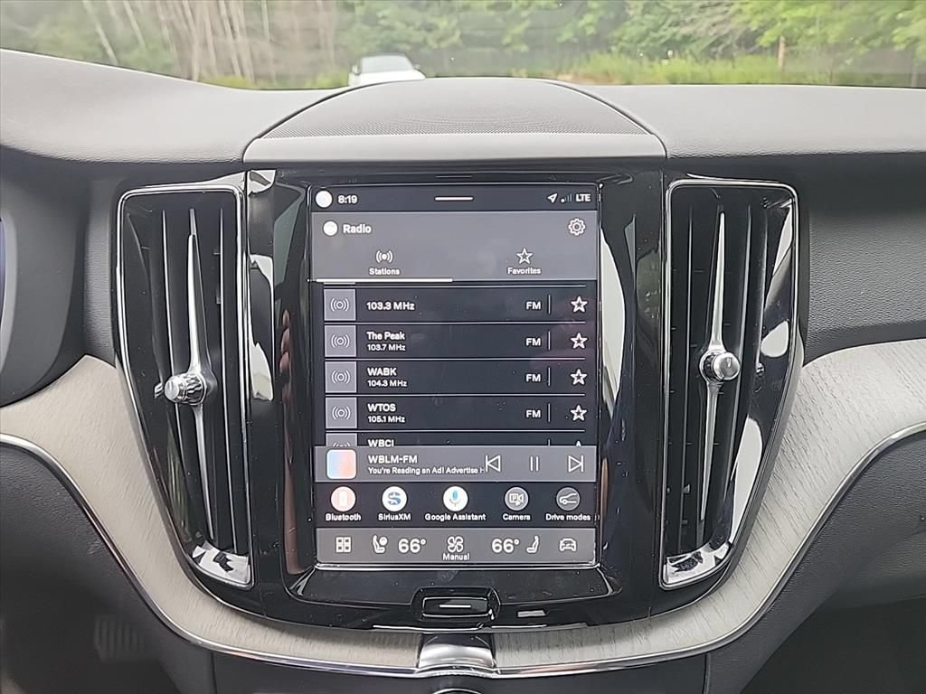 Certified 2025 Volvo XC60 B5 Plus w/ Climate Package AWD/4WD image 19