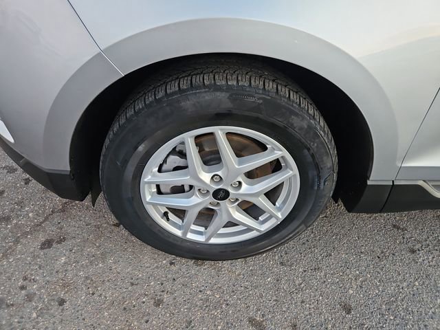 Used 2023 Ford Edge SEL image 10