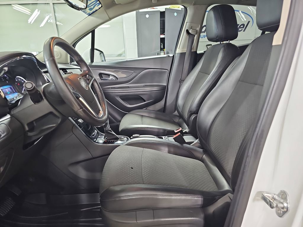 Used 2020 Buick Encore Preferred w/ Safety Package image 18