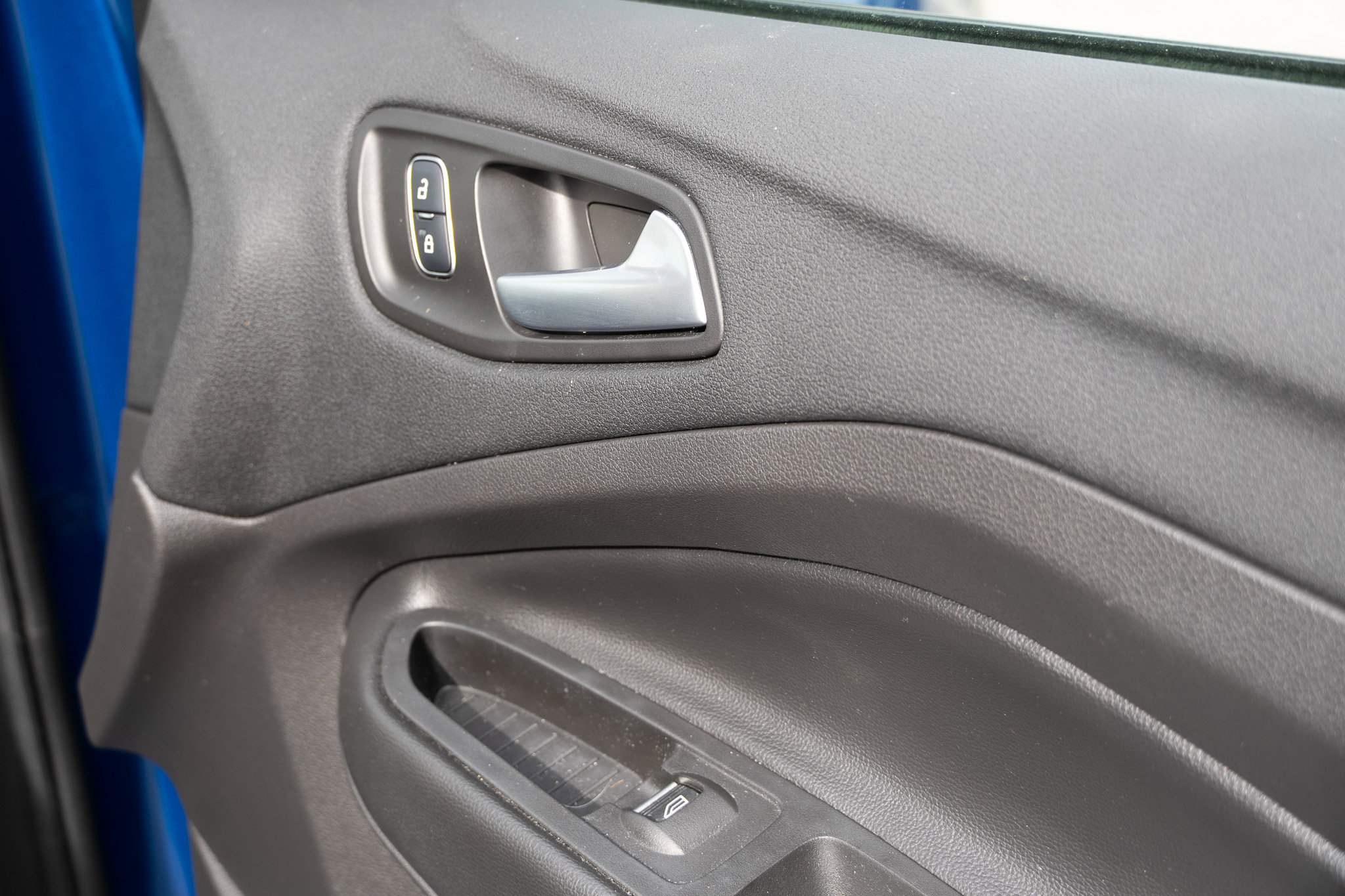 Used 2017 Ford Escape SE w/ Equipment Group 201A image 17