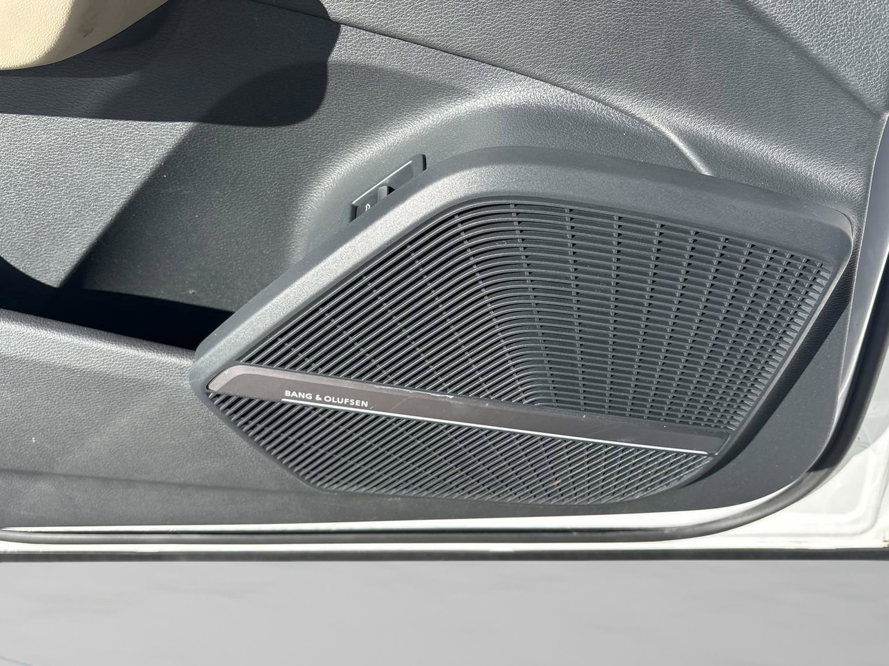 Used 2018 Audi Q5 Prestige w/ Prestige Package image 13