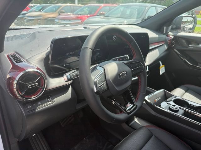 New 2027 Chevrolet Equinox RS w/ LPO, Floor Liner Package FWD image 14