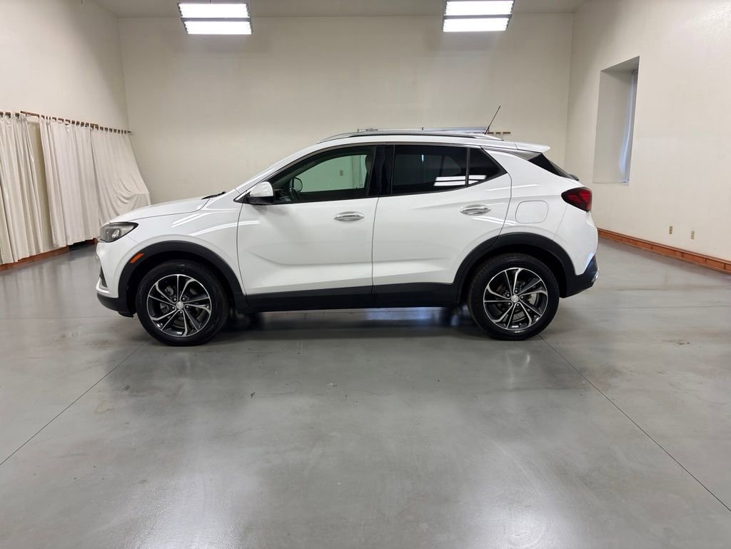 Used 2021 Buick Encore GX Essence AWD/4WD image 4