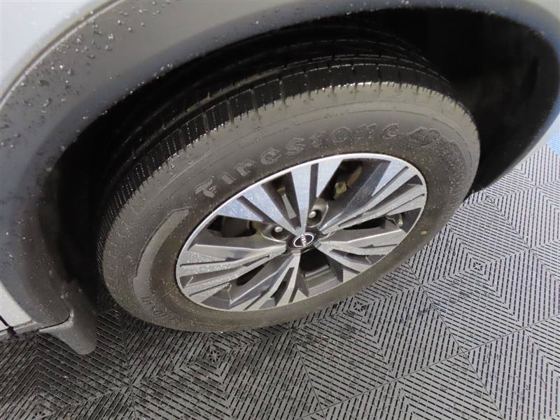 Used 2023 Nissan Rogue SV AWD/4WD image 9