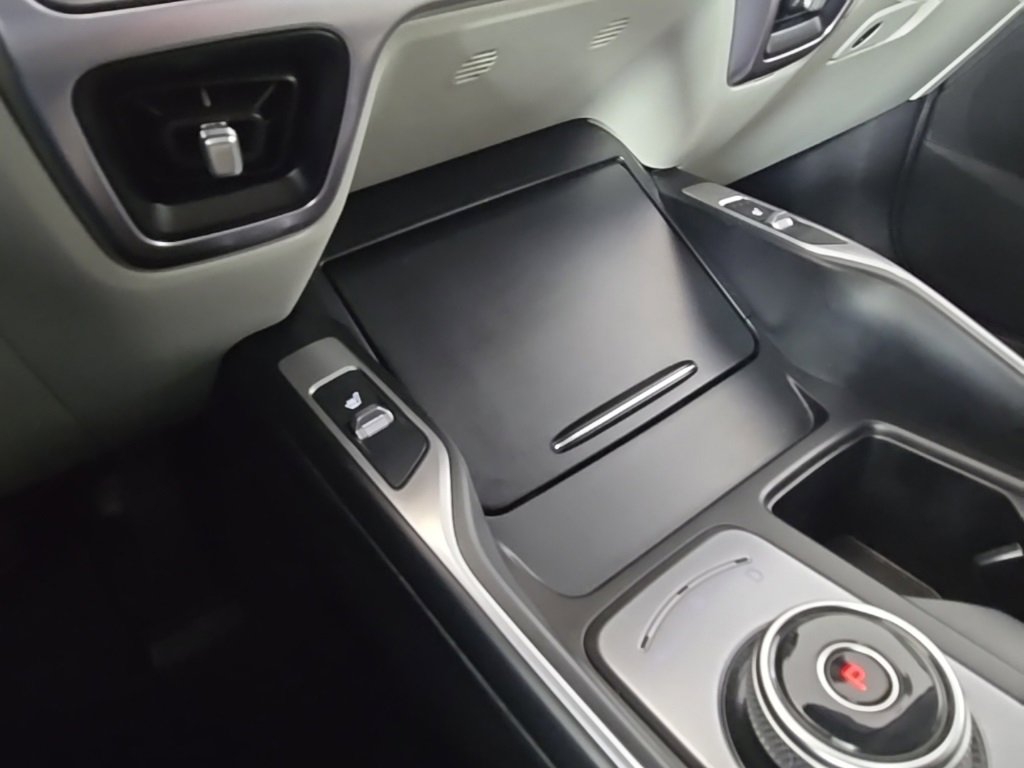 Used 2023 Kia Sorento EX image 23