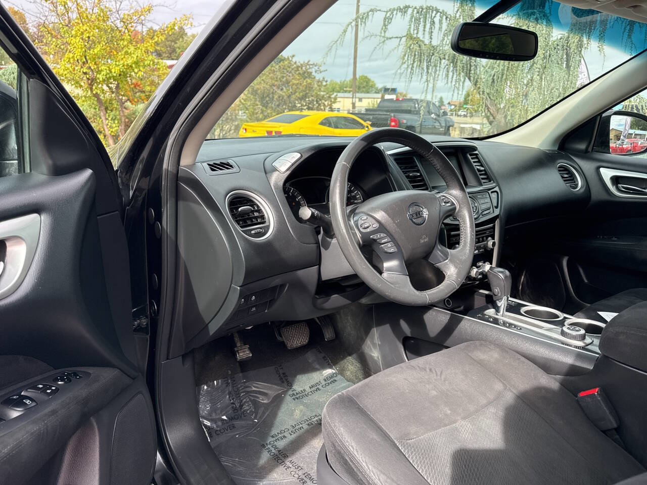 Used 2016 Nissan Pathfinder SV w/ SV Cold Weather Package image 11