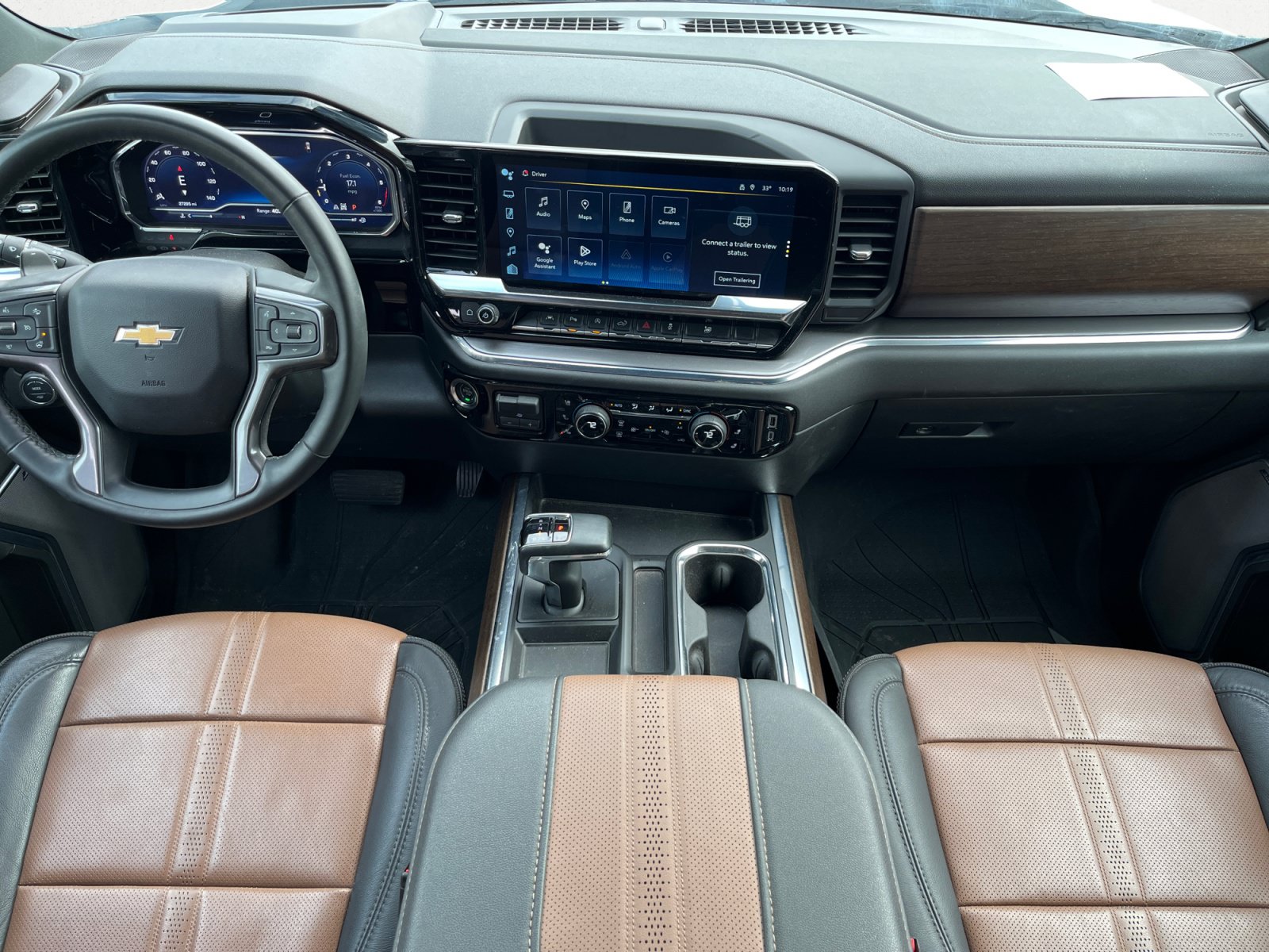 Used 2024 Chevrolet Silverado 1500 High Country w/ High Country Premium Package AWD/4WD image 12