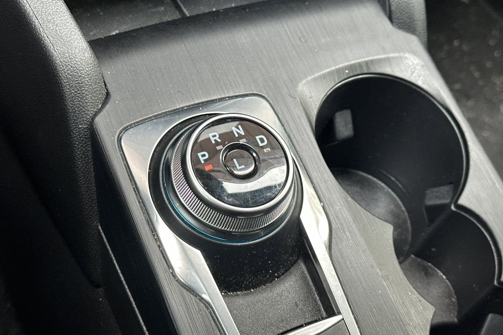 Used 2025 Ford Escape SE FWD image 18