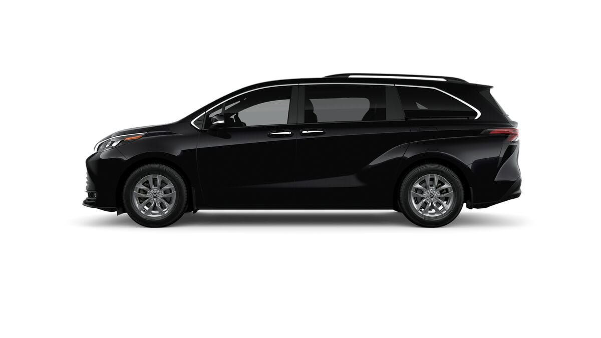 New 2026 Toyota Sienna XLE FWD image 4